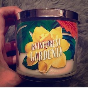 New! Bath & Body Works Rainforest gardenia candle